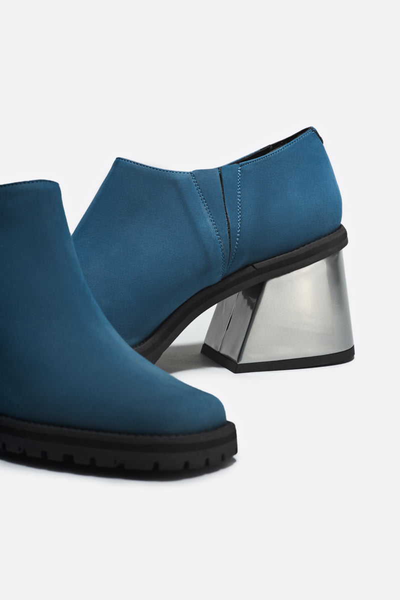 BLUE SILVER HEEL