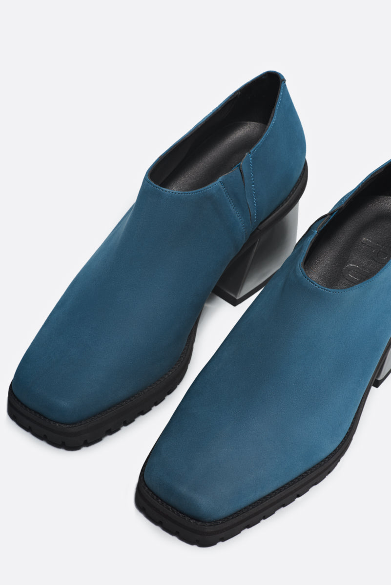BLUE SILVER HEEL